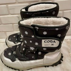 Fashiontown Girls Snow Shoes 4.5